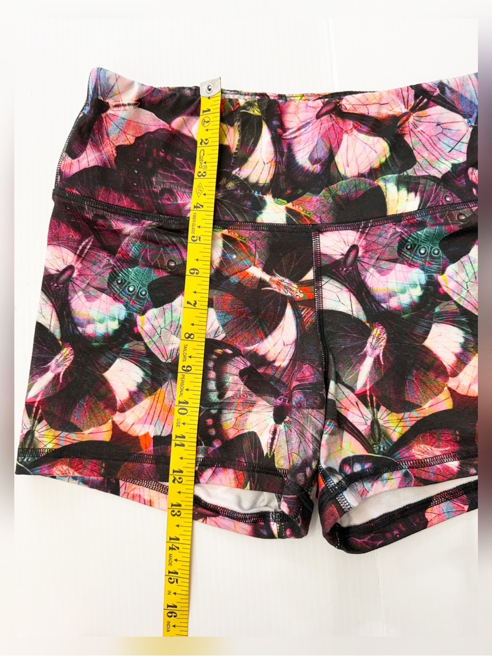 FLEO Butterfly Daydream Power High Rise Shorts - L - Picture 10 of 10